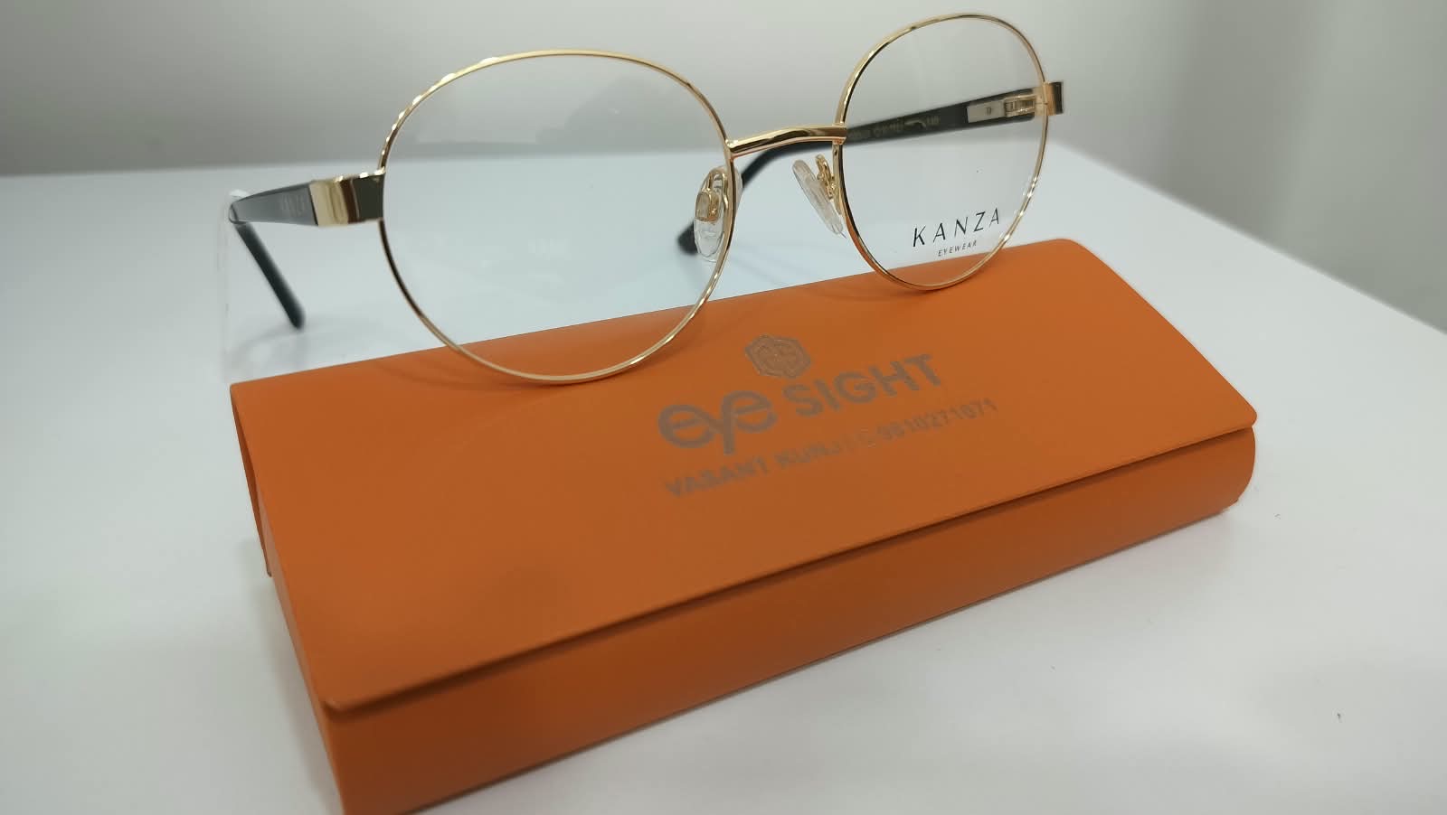 Kanza gold round frame at Eye Sight